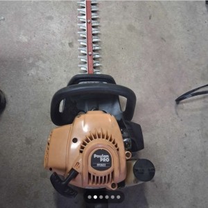 Poulon Pro gas trimmer